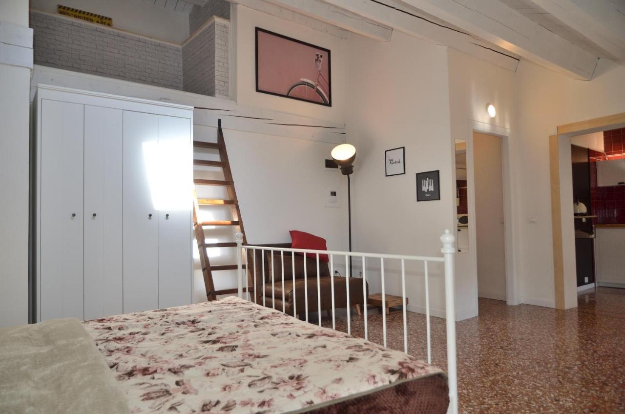 Olly Home Luxury Loft Noale Buitenkant foto