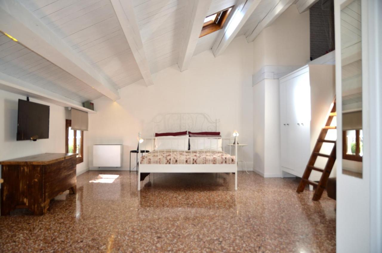 Olly Home Luxury Loft Noale Buitenkant foto